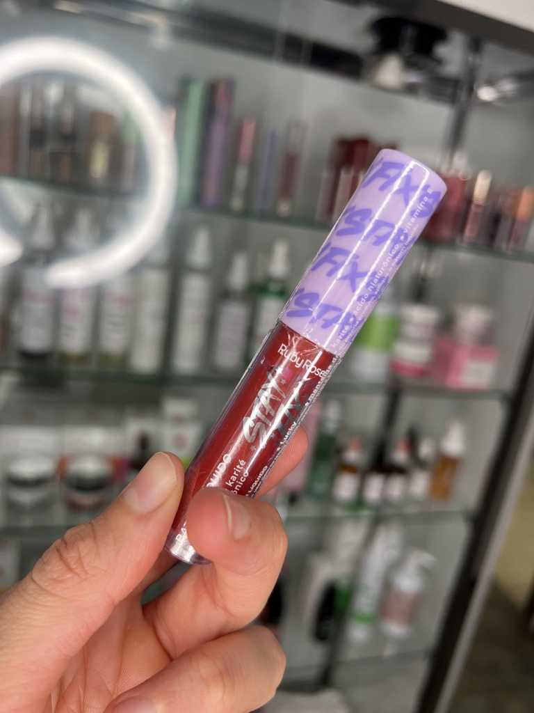 Labial Liquido Stay Fix Rojo