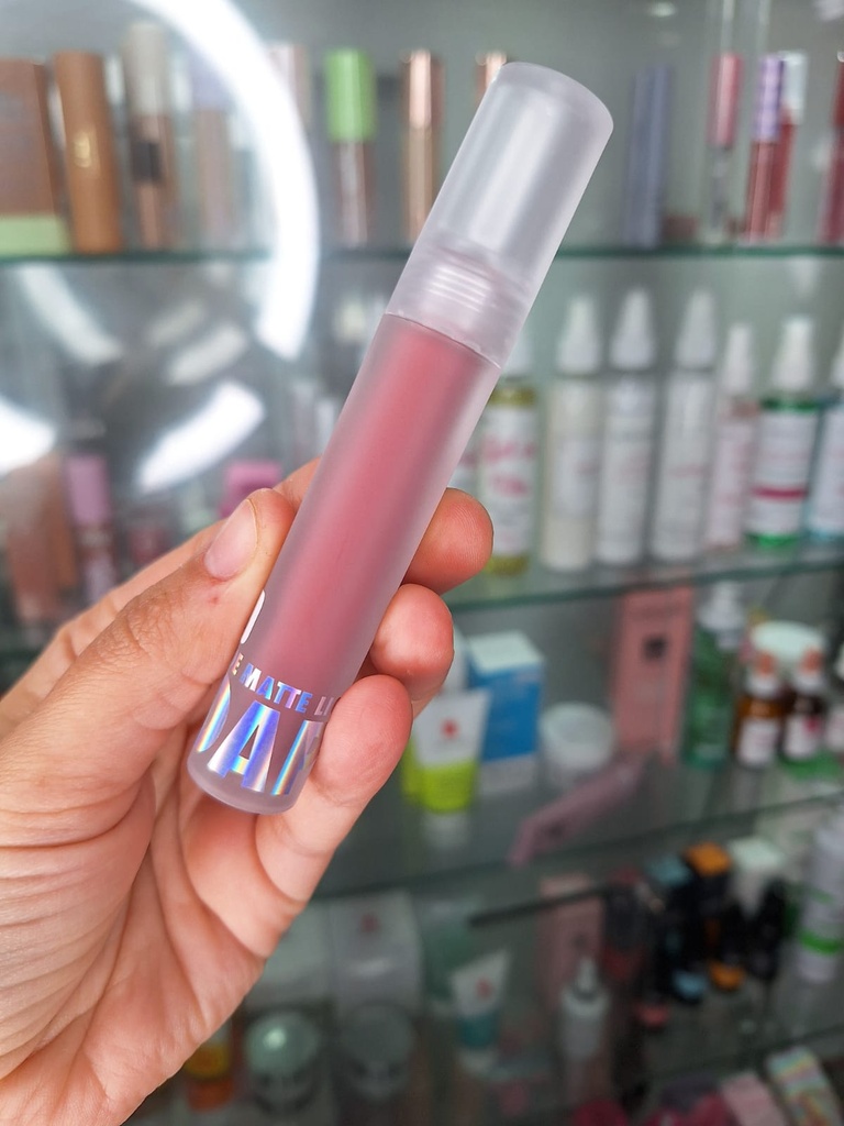 Labial Mate Color Magenta Tono 02