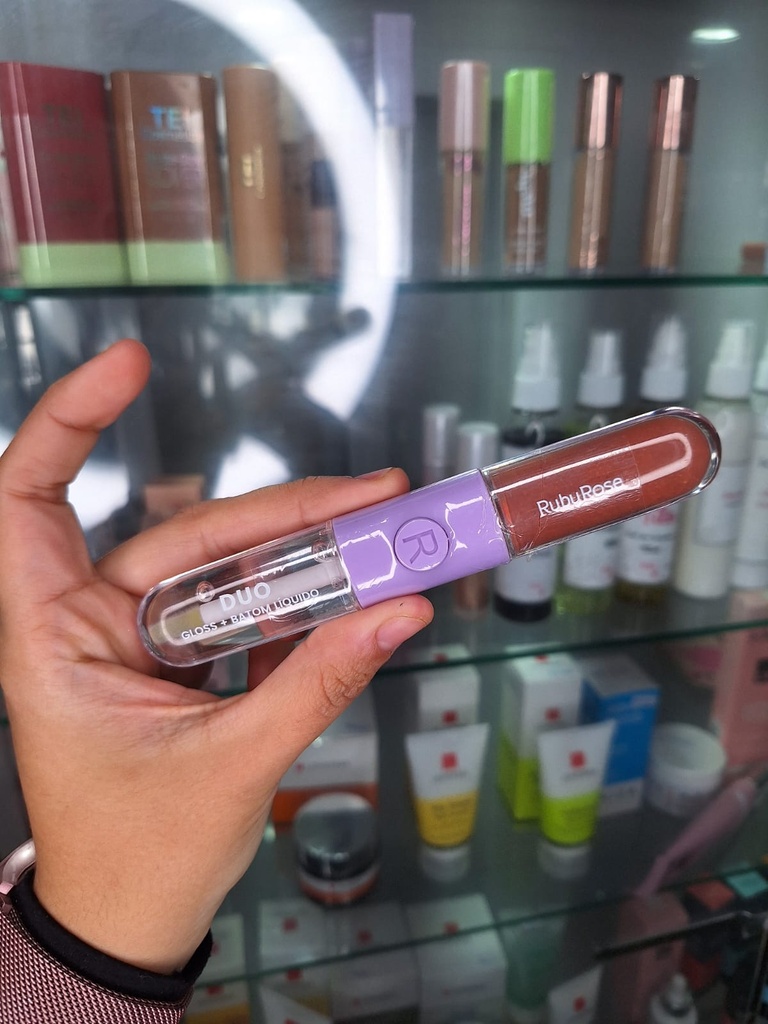 Gloss + Batom Liquido Marron 02