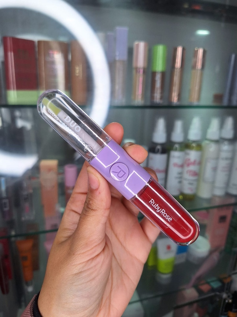 Gloss + Batom Liquido Rojo 04